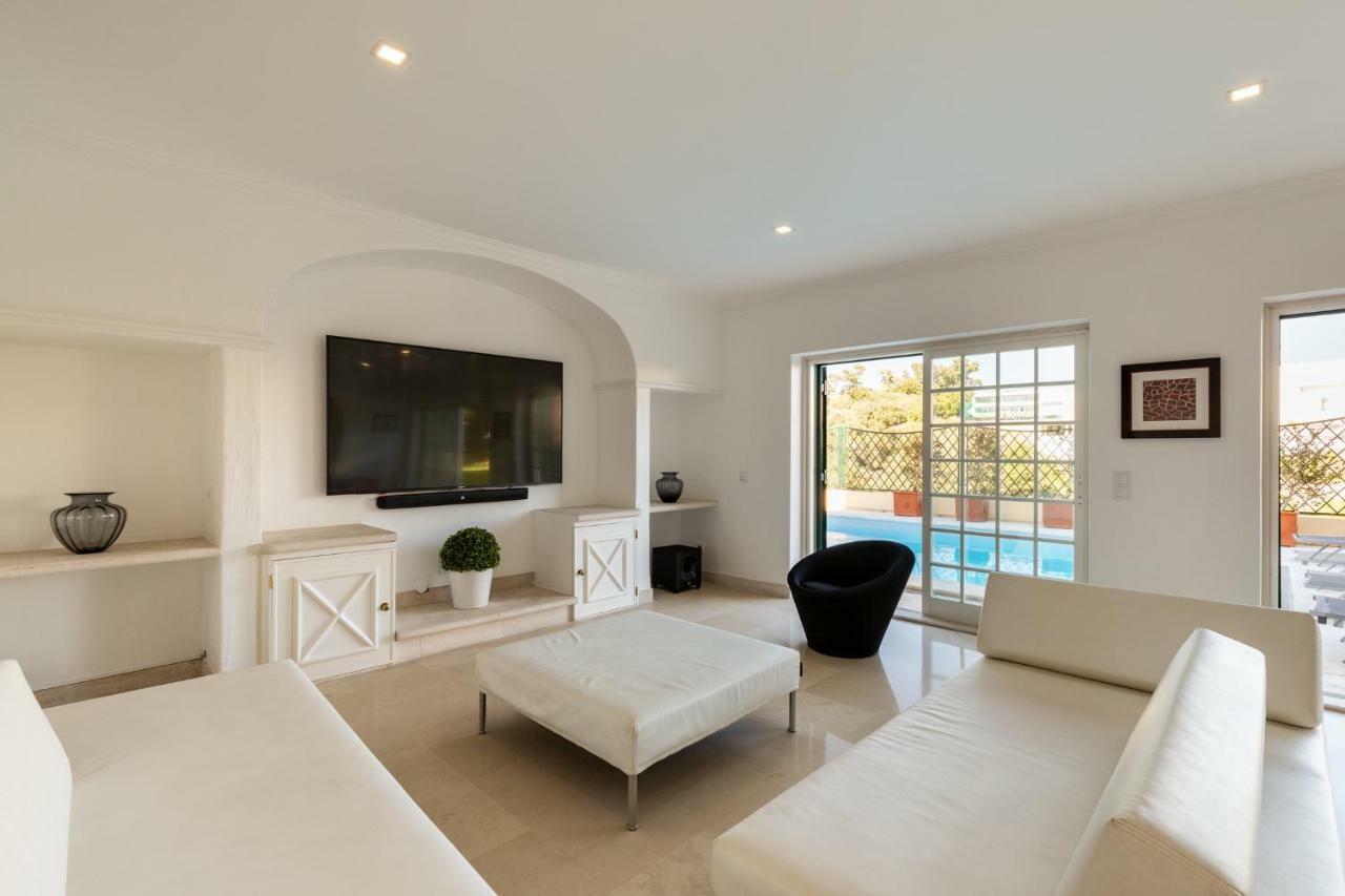 Estoril Budget & 4* Cascais