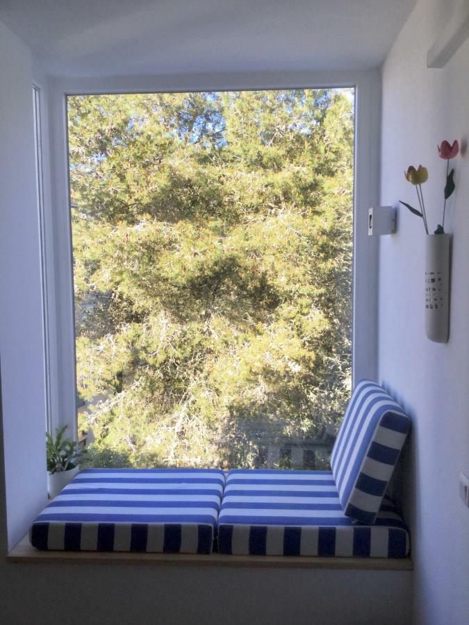 Apt. Acacias Apartment