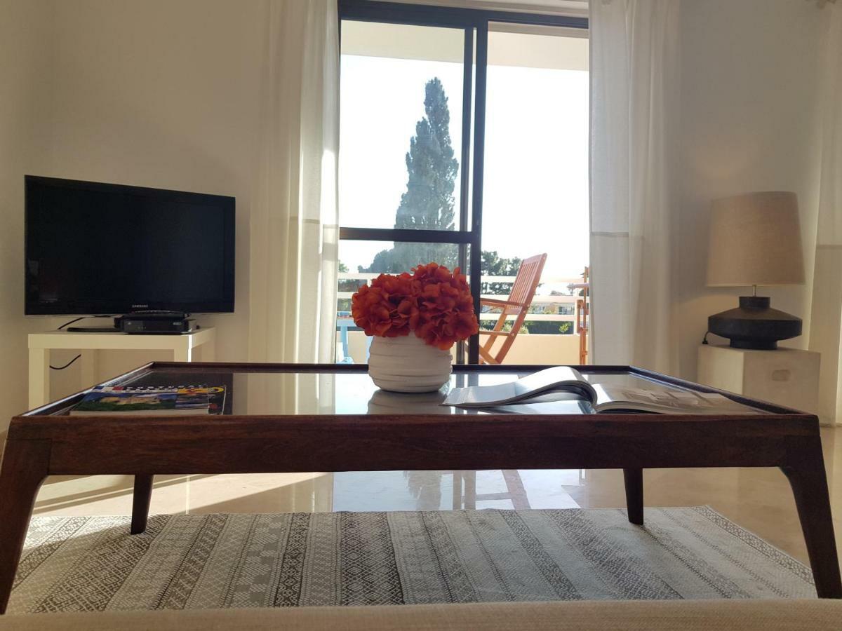 Ocean - With Swimming Pool Apartment *