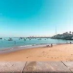 Wine Inn Cascais Guesthouse