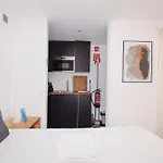 Cozy Studio Near The Beach