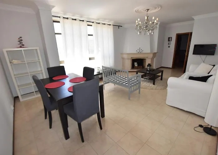 Cascais Excellent 2 Bedroom Apartment In Cascais Center