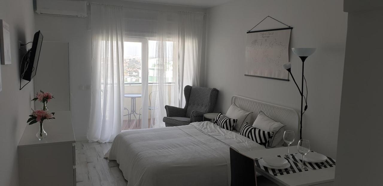 Ocean View 2 *