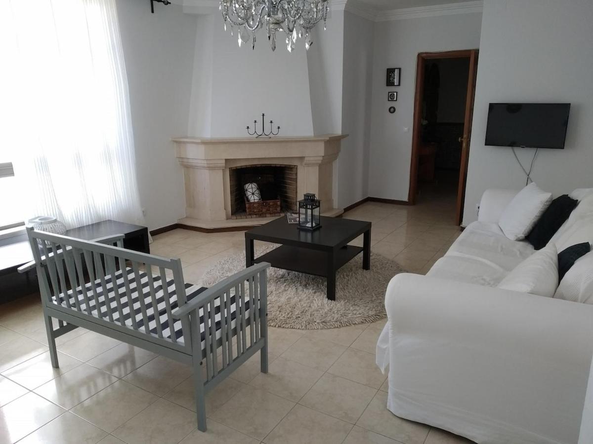 Excellent 2 Bedroom In Center