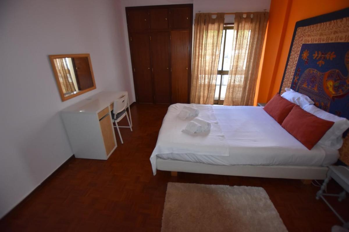 Excellent 2 Bedroom In Center * Cascais