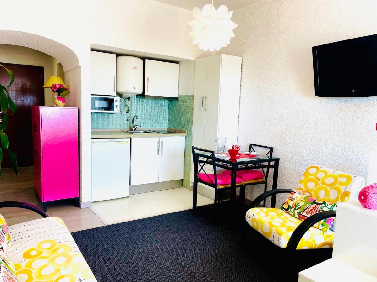 Studio With Sea View Apartment *