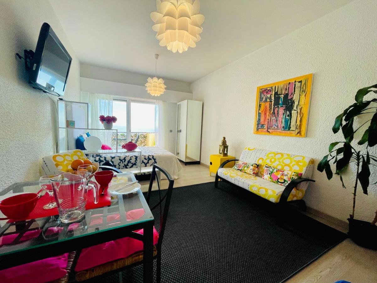 Apartment Studio With Sea View *