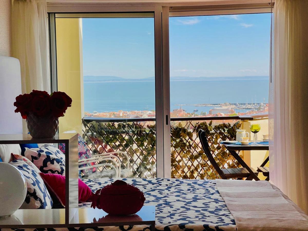Studio With Sea View
