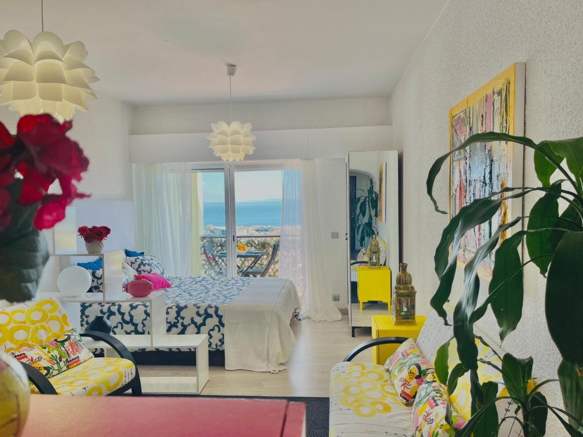 Studio With Sea View Apartment