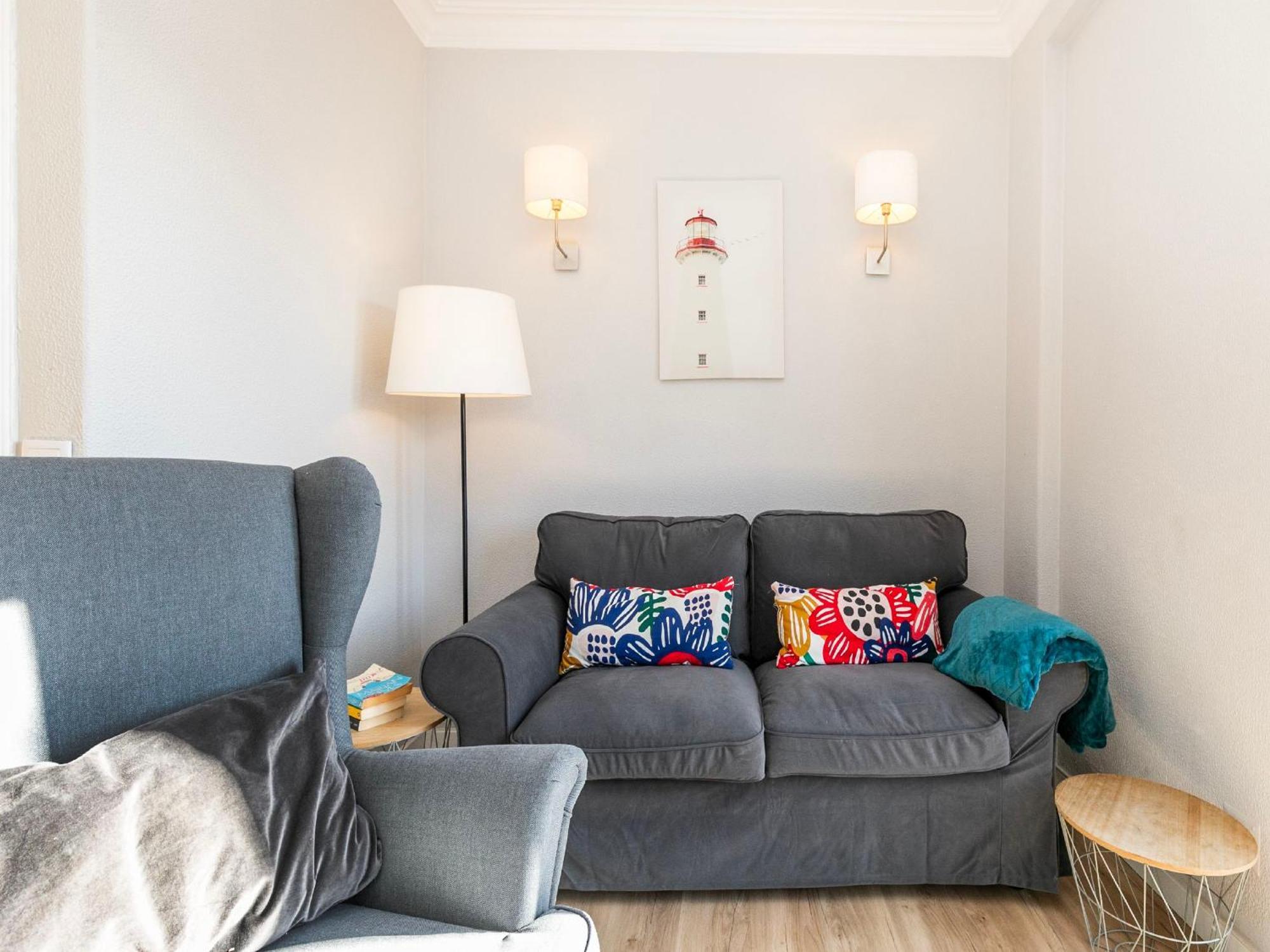 Bright Valadim Apartment