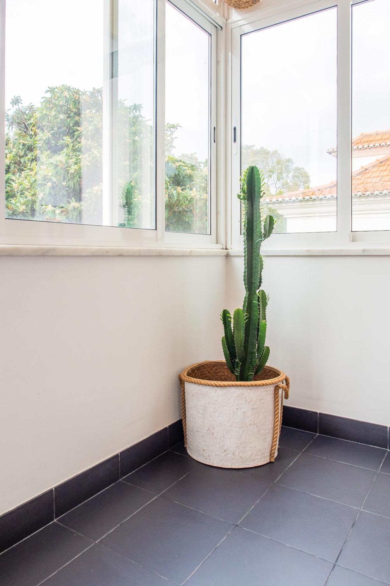 Elegant In With Fireplace 80 M² Apartamento
